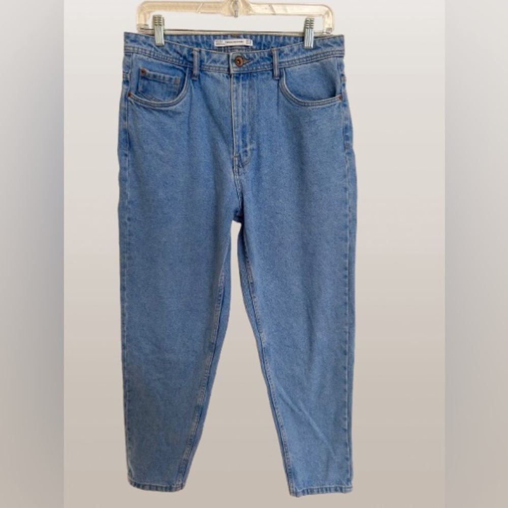 Zara Medium Blue Mom Fit Jeans Size 8